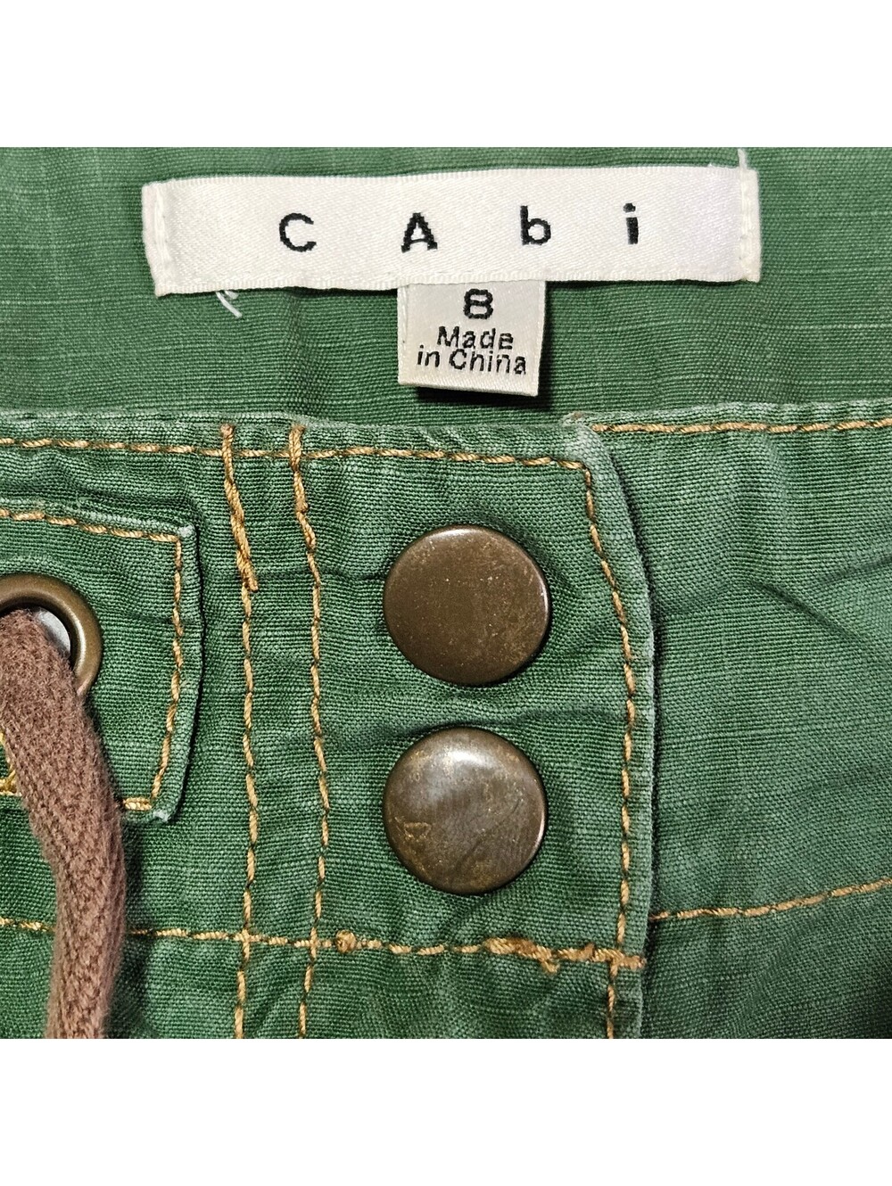 CAbi Women's Cargo Shorts Size 8 Green Cotton Utility Drawstring Waist Gorp Hike - Picture 6 of 6